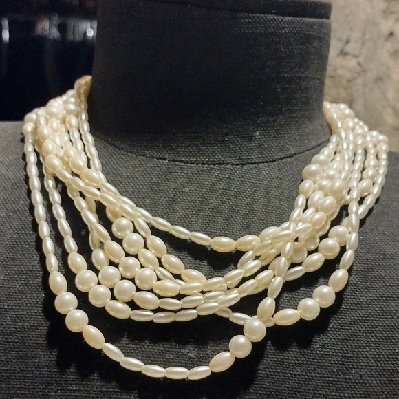Multi strand and size pearl necklace - Picture 7 of 16